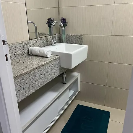 Landscape - Mobiliado Na Beira Mar *